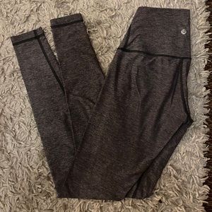 Gray Lululemon Wunder Under leggings